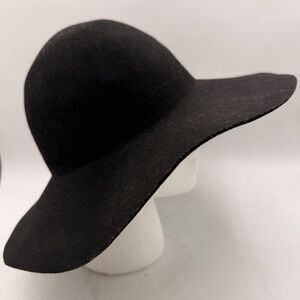 Black Wide Brim Wool Felt Floppy Hat – 57 cm